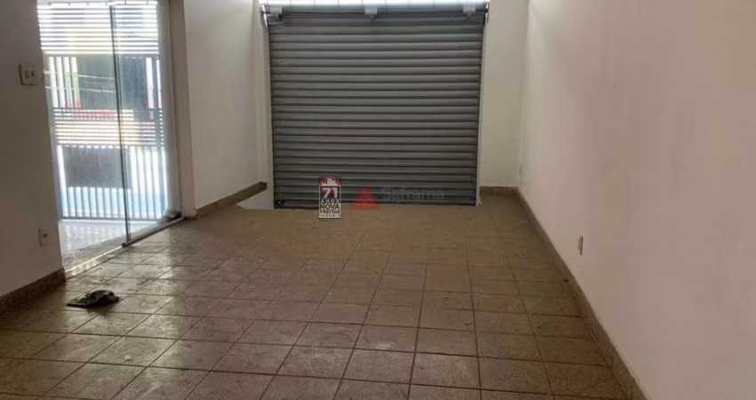 Casa Casa com ponto comercial em Taubaté