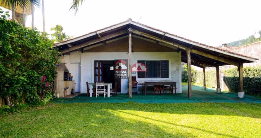 Casa Padrão em Caraguatatuba
