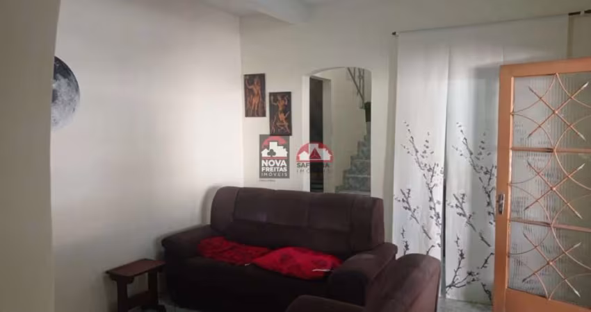 Casa Sobrado Padrão em São José dos Campos