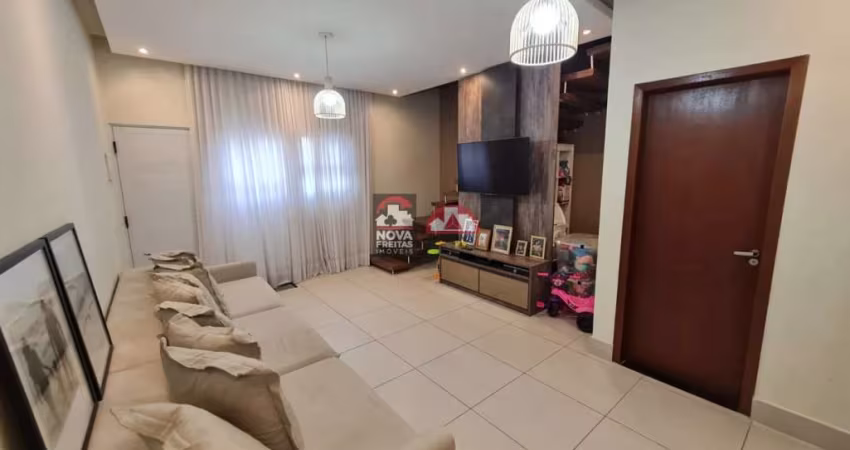 Casa Sobrado Condomínio em Jacareí