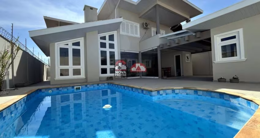 Casa de alto padrão com localização privilegiada no Condomínio Sunset Park