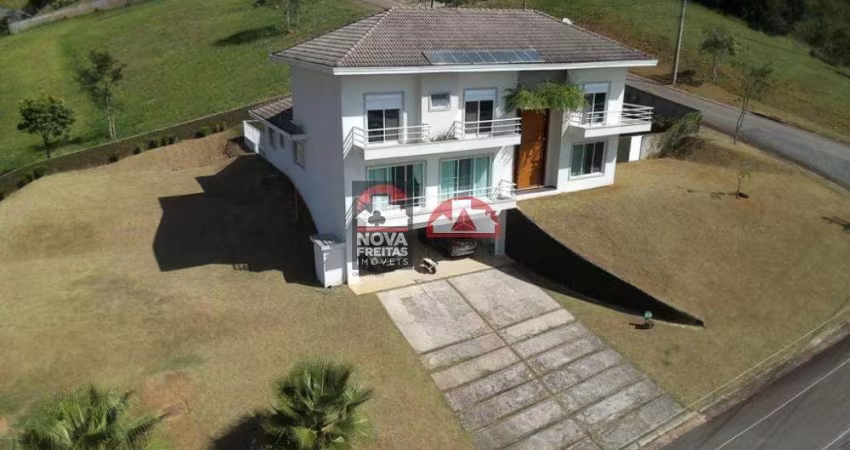Casa Sobrado Condomínio em Jambeiro