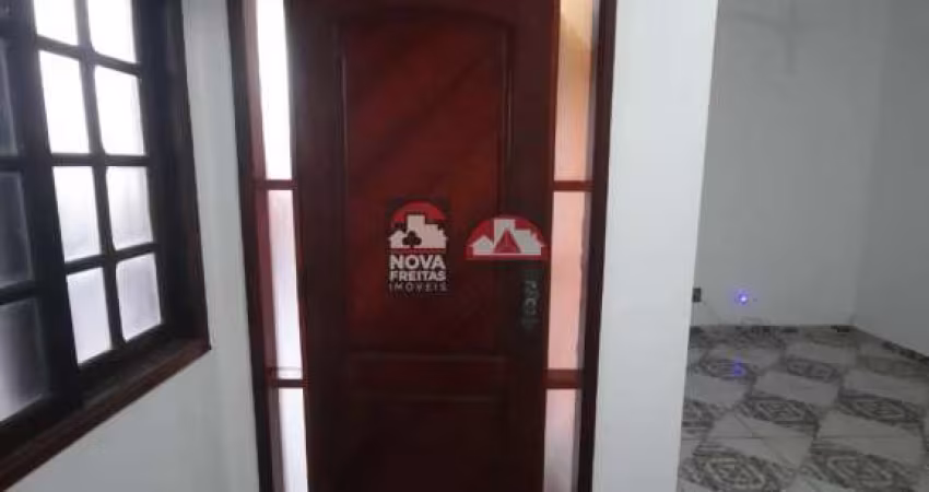 Casa Sobrado Padrão em Caraguatatuba