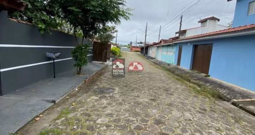 Casa Padrão em Caraguatatuba