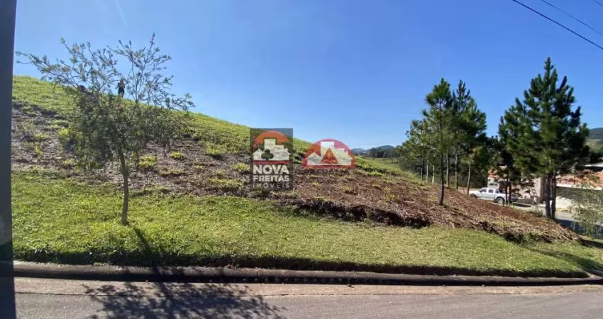Terreno Padrão em Condomínio em Jambeiro