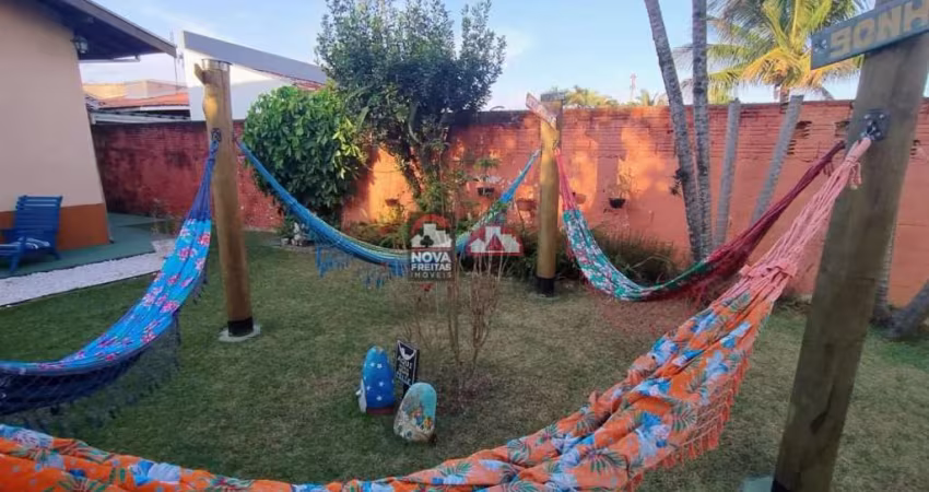 Vende-se Casa na Cidade com Estilo de Campo! Conforto e Natureza em um Só Lugar!