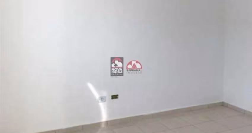 SOBRADO EM CONDOMÍNIO