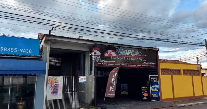Casa com ponto comercial a venda no bairro Jaraguá em Taubaté!