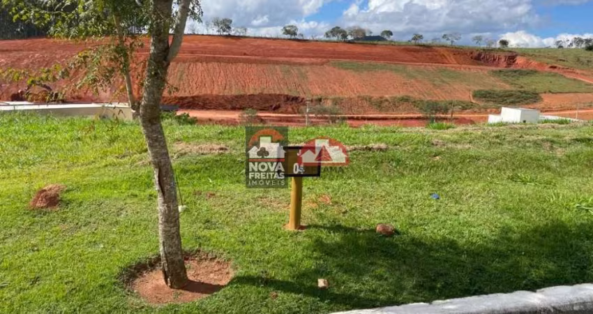 Terreno Padrão em Condomínio em Jambeiro
