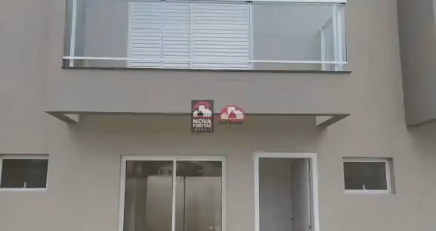 Casa Sobrado Condomínio em Caraguatatuba