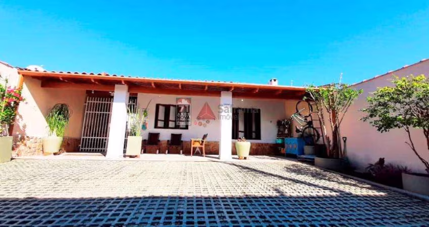 Casa Padrão em Caraguatatuba