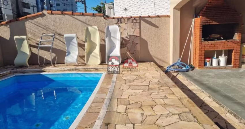 CASA AMPLA COM PISCINA E CHURRASQUEIRA - PRAIA MARTIM DE SÁ