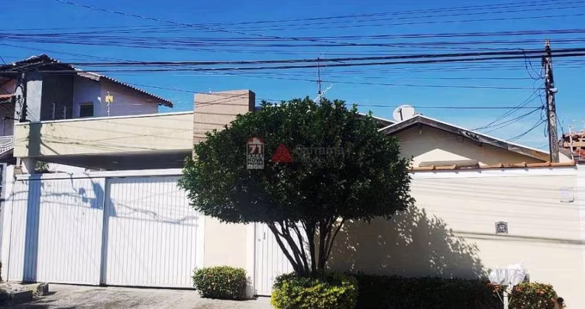 Casa com piscina no Campo Belo!