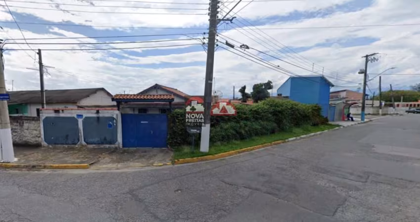 Casa à Venda no Vale das Acácias - Pindamonhangaba