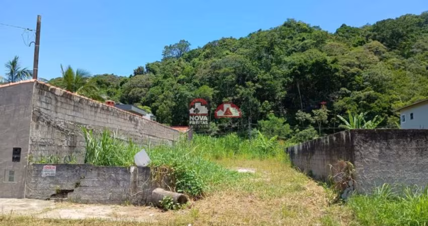 Possui seu terreno aterrado e começa já sua construção