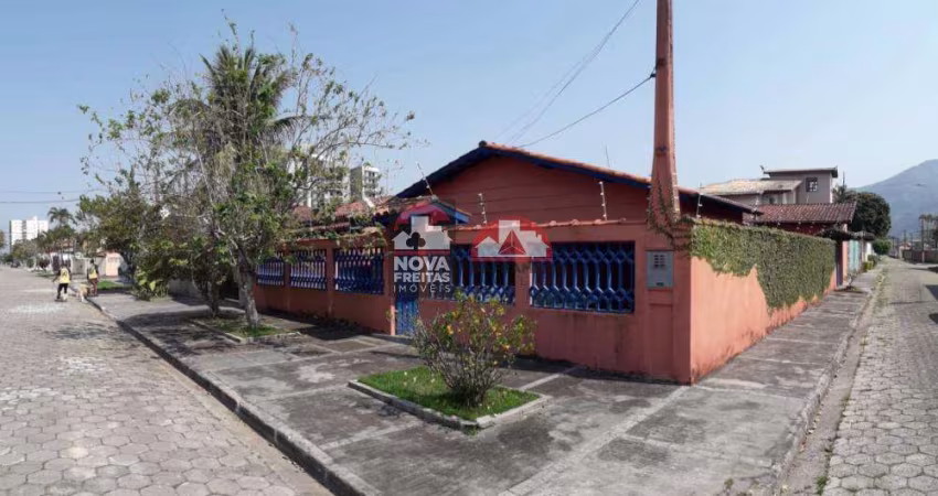 Casa Padrão em Caraguatatuba