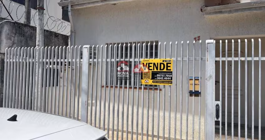 Casa à Venda no Centro de Pindamonhangaba!