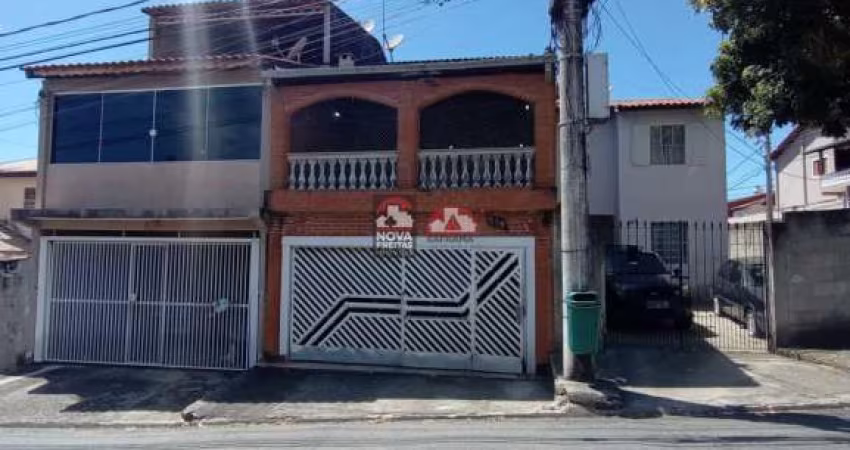 Casa Sobrado Padrão em São José dos Campos