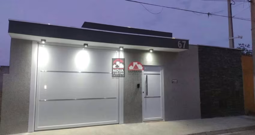 Linda casa com construção moderna a venda