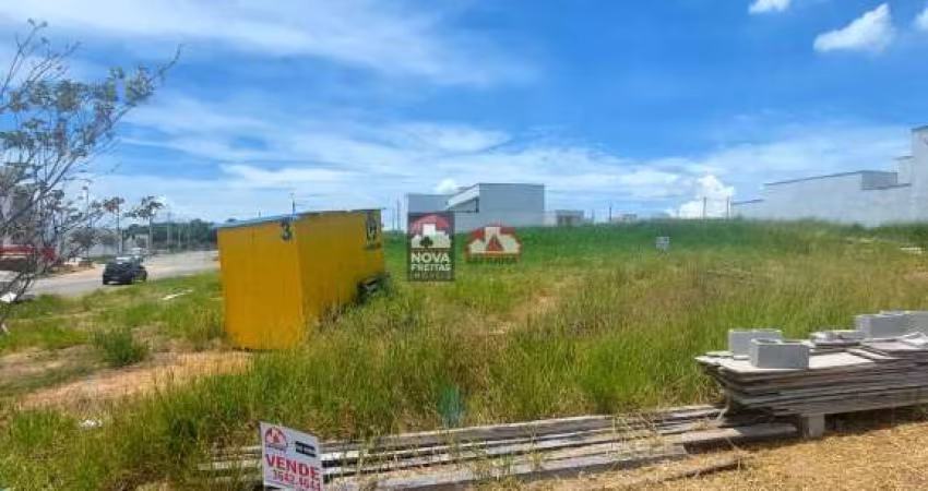Oportunidade Imperdível! Terreno com Projeto Aprovado no Bosque da Imperatriz