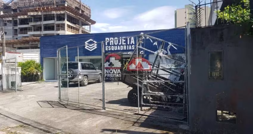 Comercial Sala em Caraguatatuba