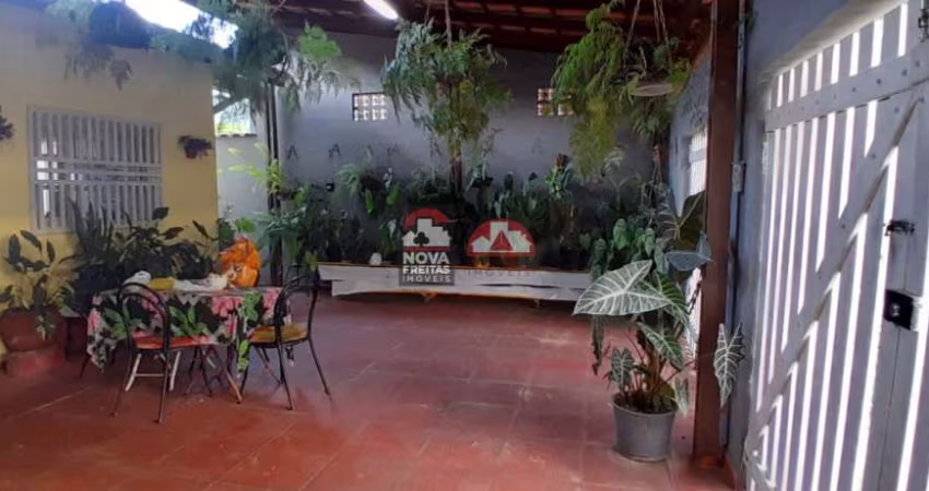 Casa a Venda 3 dormitórios na Enseada