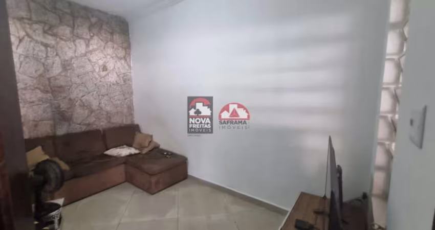 Casa à Venda no Centro de Pindamonhangaba/SP