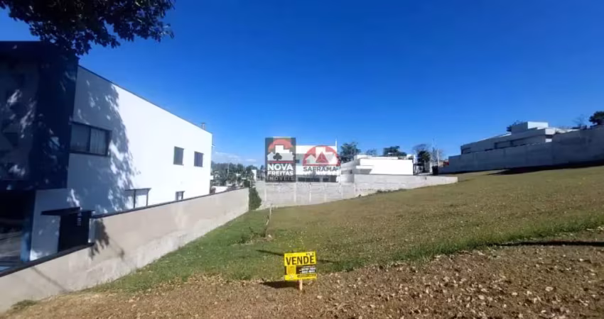 Terreno à venda no condomínio reserva dos lagos - pindamonhangaba