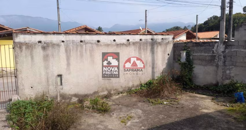 Casa Padrão em Caraguatatuba