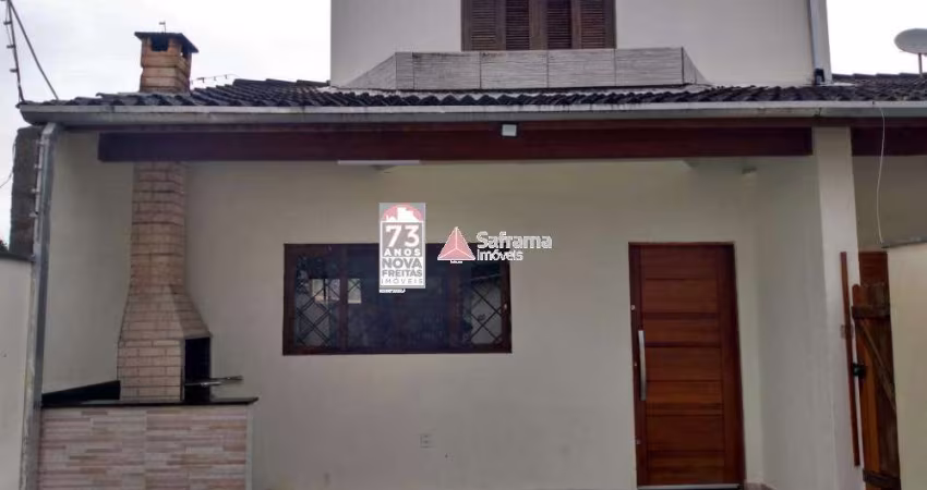 Casa Sobrado Padrão em Caraguatatuba