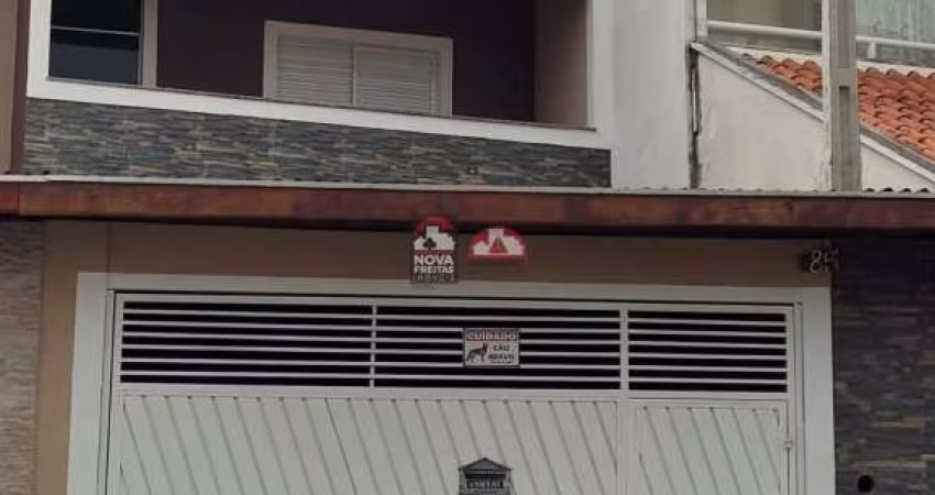 Casa Sobrado Padrão em São José dos Campos