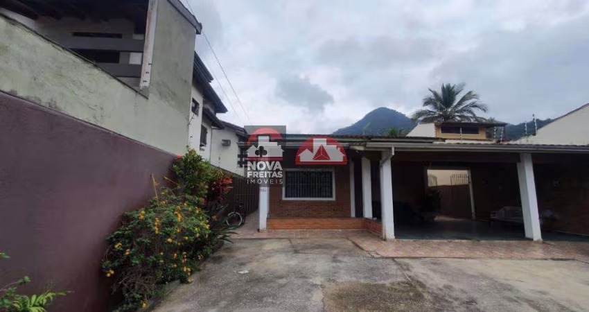 Casa Padrão em Caraguatatuba