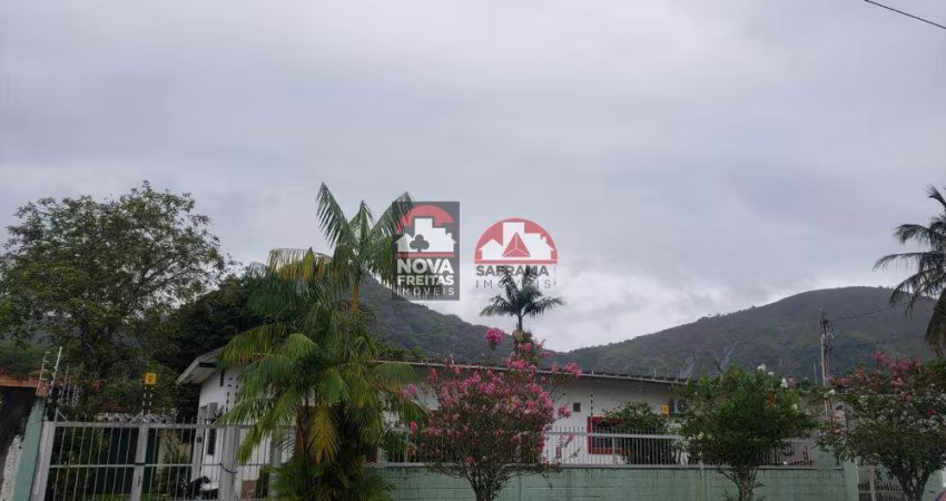 Casa Padrão em Caraguatatuba