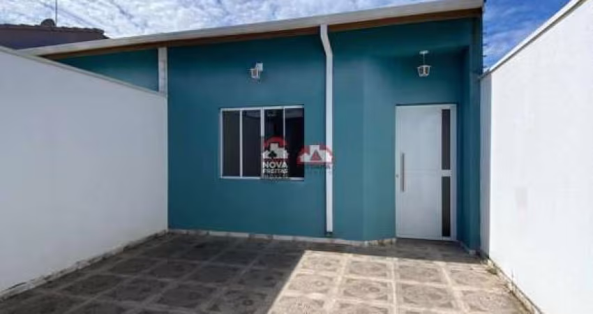 Excelente casa térrea com armários planejados na cozinha!