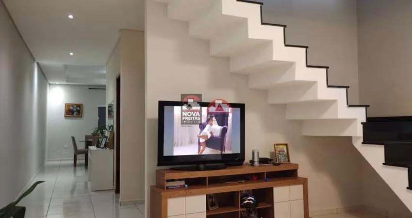 Casa Sobrado Padrão em São José dos Campos