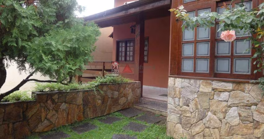 Casa Sobrado Padrão em Pindamonhangaba
