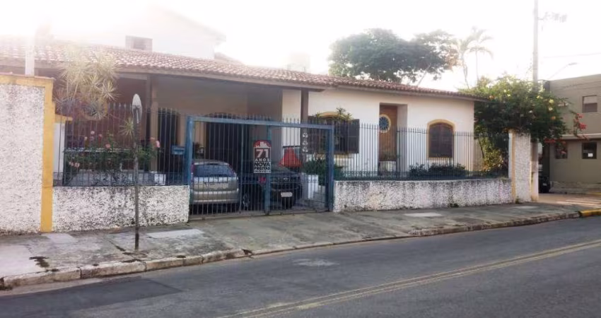 Casa Padrão em Pindamonhangaba