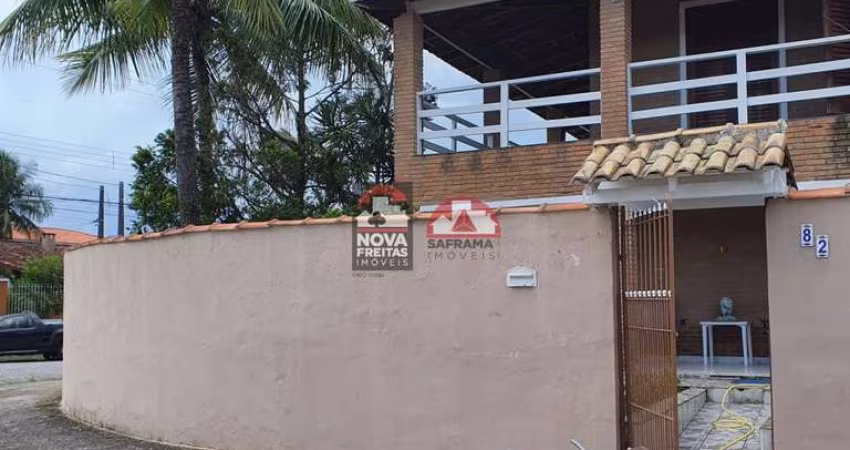 Casa Sobrado Padrão em Caraguatatuba