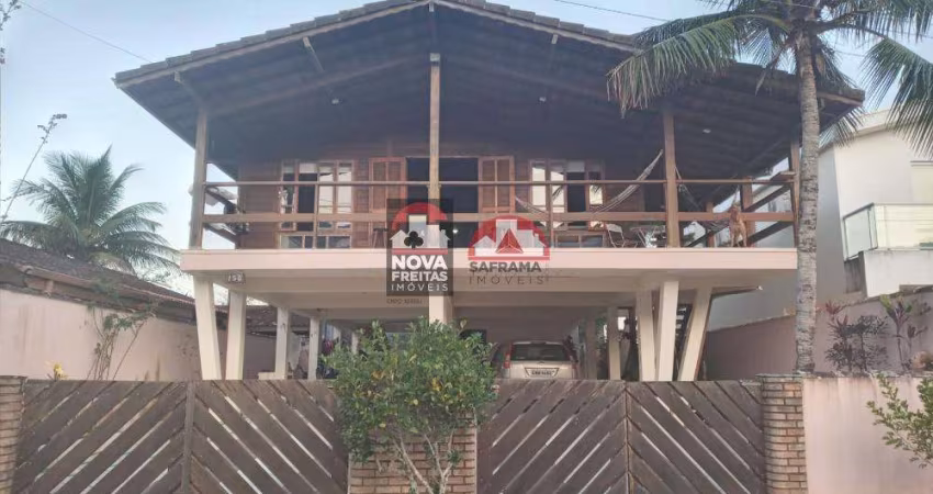 CASA EM CONDOMÍNIO