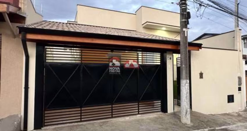 Linda casa recém construída!