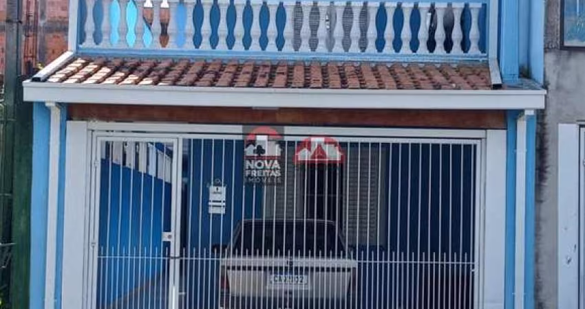 Casa Sobrado Padrão em São José dos Campos