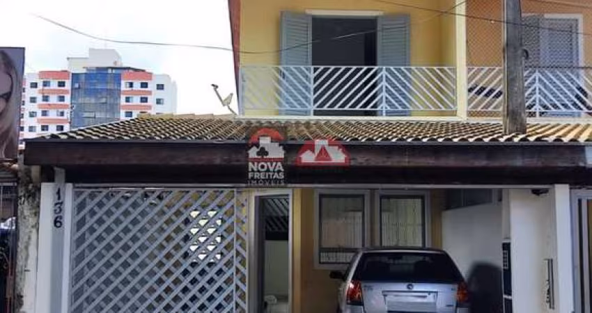 Casa Sobrado Padrão em São José dos Campos