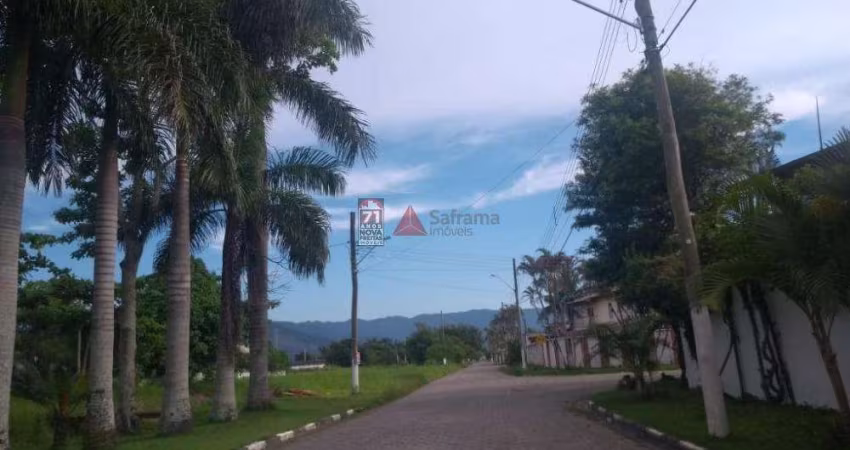Casa Sobrado Condomínio em Caraguatatuba