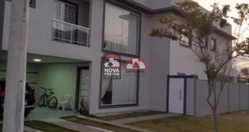 Casa Sobrado Condomínio em Jacareí