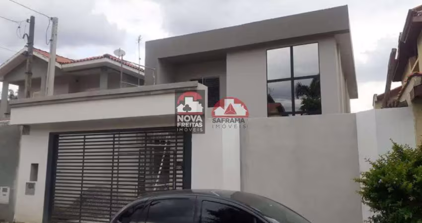 Casa Sobrado Padrão em Jacareí