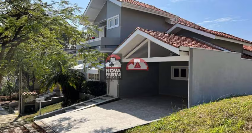 Casa Sobrado Condomínio em São José dos Campos