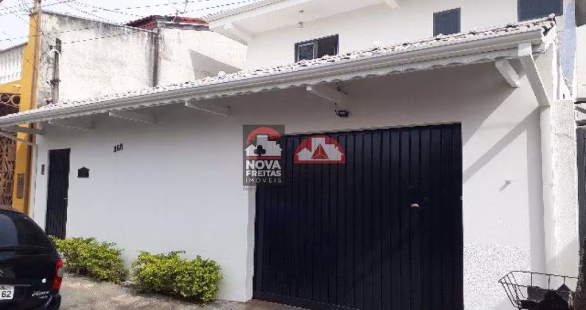 Casa Sobrado Padrão em São José dos Campos