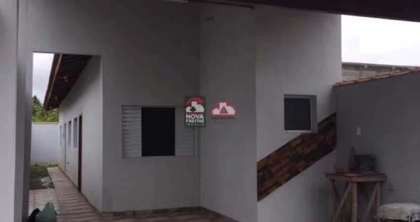 Casa à venda, Jd. das Palmeiras - Caraguatatuba
