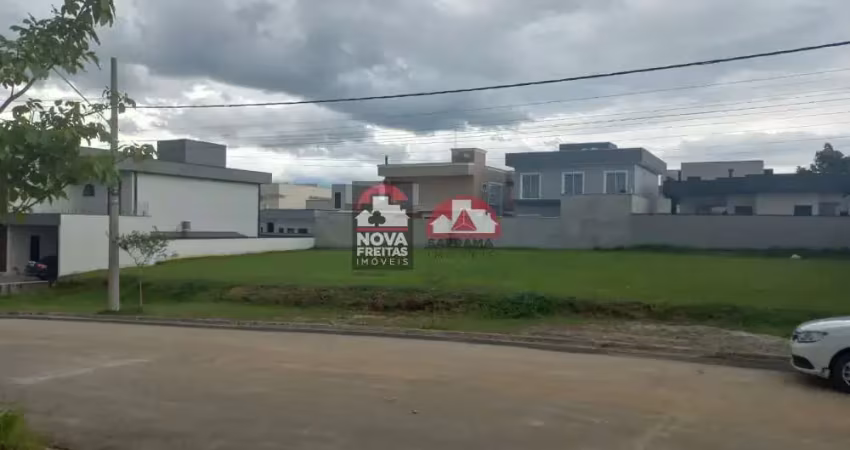 Terreno Padrão em Condomínio em Caçapava