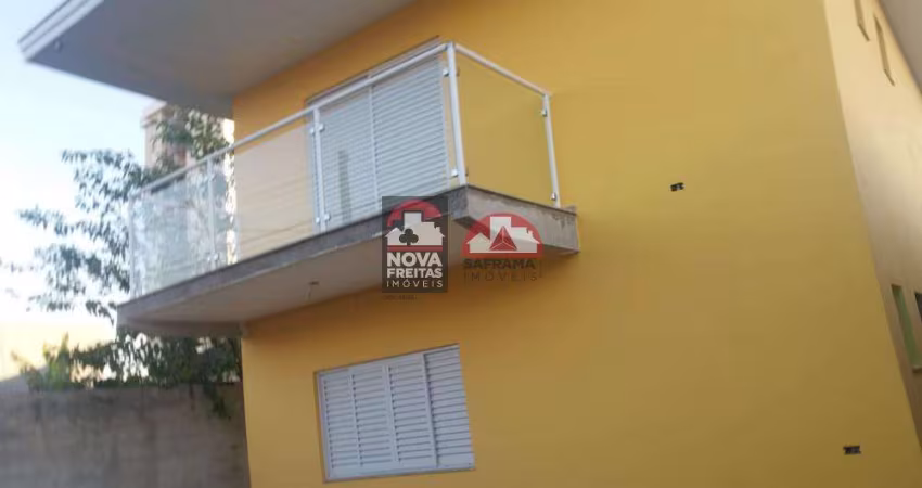 Casa Sobrado Padrão em Jacareí